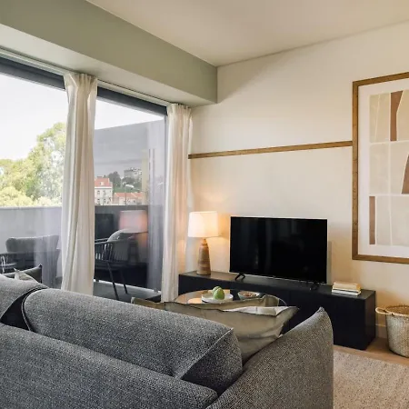 Areosa - 1 Bedroom In Parque Nacoes Apartment